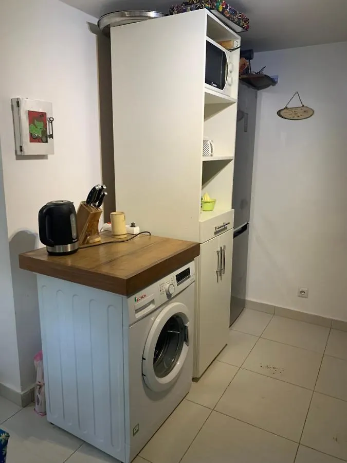 Appartement Cosy, Calme Et Tres Bien Place A Ouakam Dakar